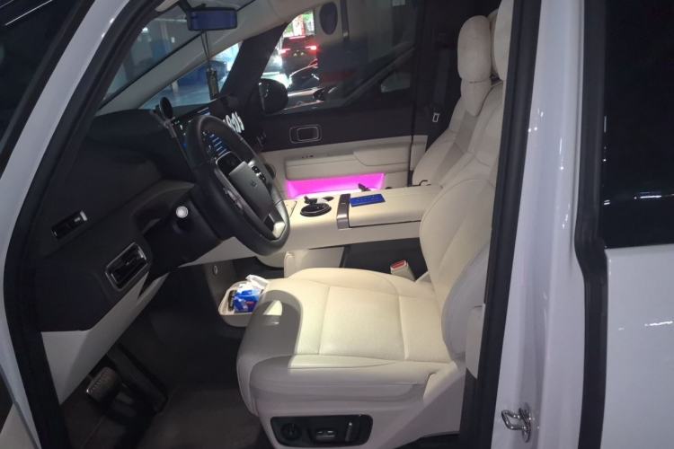 Used Li Auto MEGA 2025 Home Family Special Edition Left Front Seat