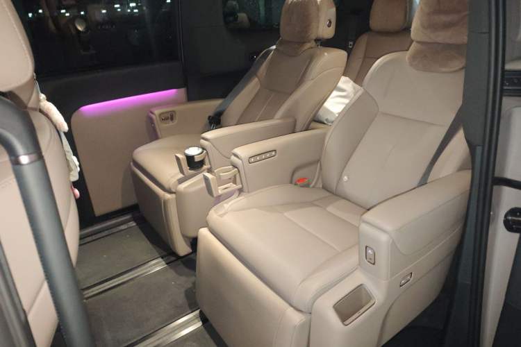 Used Li Auto MEGA 2025 Home Family Special Edition Left Rear Seat