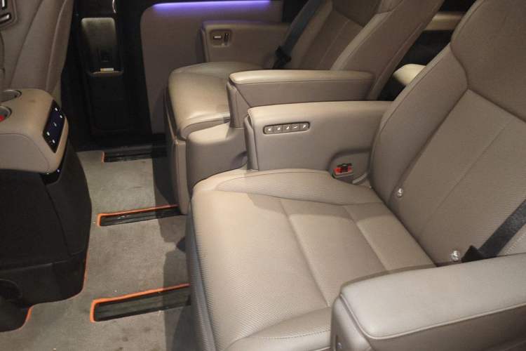 Used Li Auto MEGA 2025 Home Family Special Edition Left Rear Seat