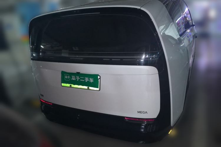 Used Li Auto MEGA 2025 Home Family Special Edition Rear