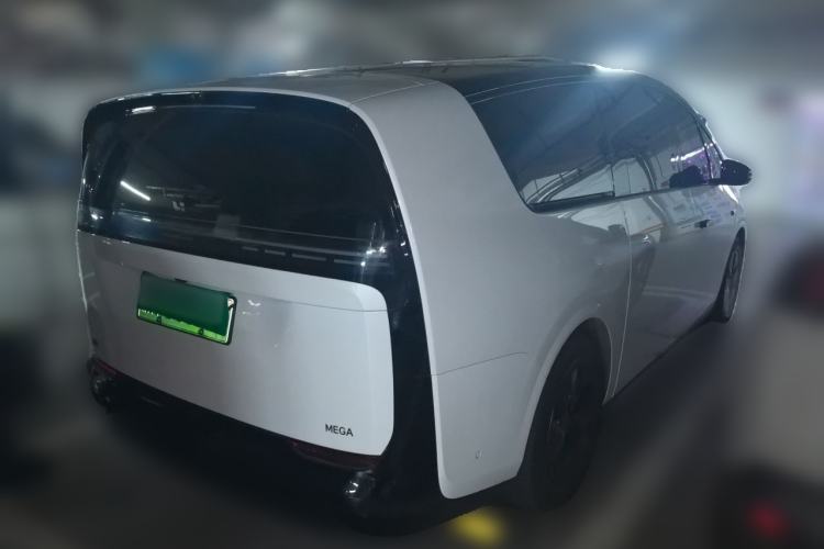 Used Li Auto MEGA 2025 Home Family Special Edition Rear Right 45 Deg