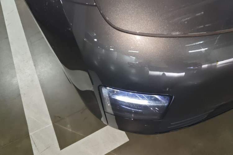 Used Li Auto MEGA 2025 Home Family Special Edition Right Front Headlight