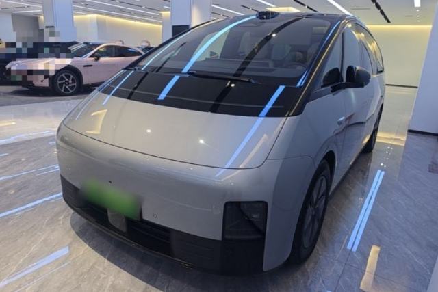 Used Li Auto MEGA 2025 Ultra Smart Refreshed Edition