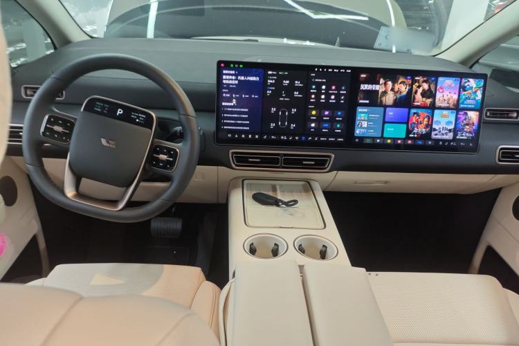 Used Li Auto MEGA 2025 Home Family Special Edition Center Console