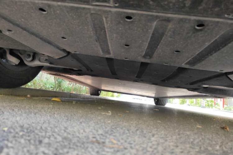 Used Li Auto MEGA 2025 Home Family Special Edition Chassis Front