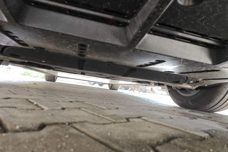 Used Li Auto MEGA 2025 Home Family Special Edition Chassis Rear