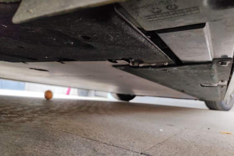 Used Li Auto MEGA 2025 Home Family Special Edition Chassis Rear Right