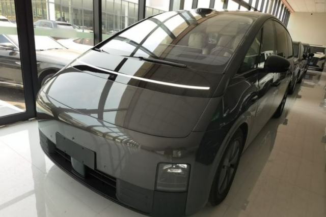 Used Li Auto MEGA 2025 Ultra Smart Refreshed Edition
