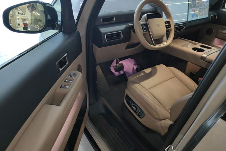 Used Li Auto MEGA 2025 Home Family Special Edition Driver Seat
