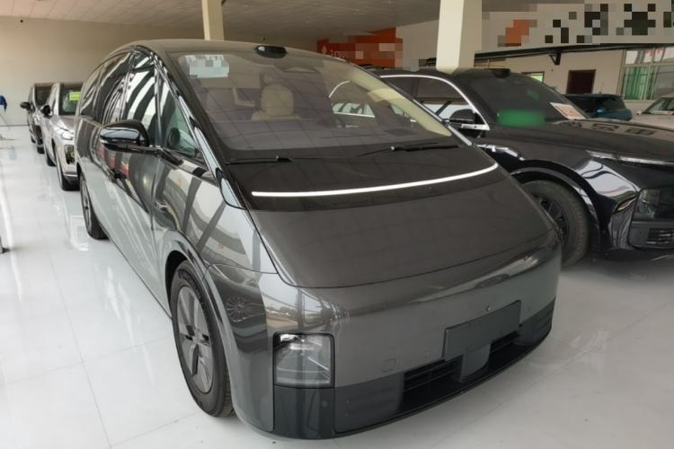 Used Li Auto MEGA 2025 Ultra Smart Refreshed Edition Exterior 1