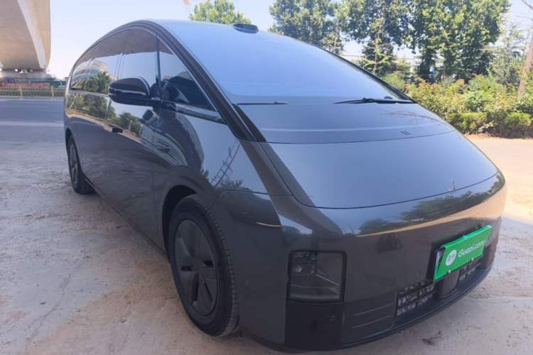 Used Li Auto MEGA 2025 Home Family Special Edition Exterior 1