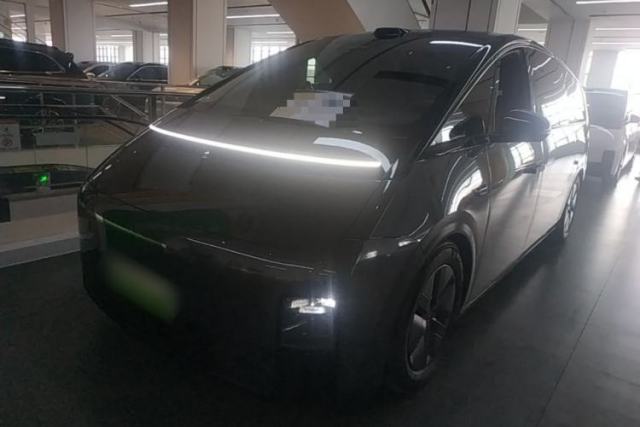 Used Li Auto MEGA 2025 Home Family Special Edition