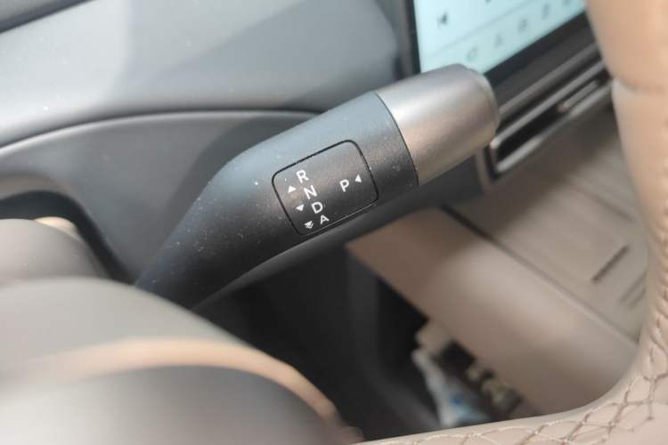 Used Li Auto MEGA 2025 Home Family Special Edition Gear Lever
