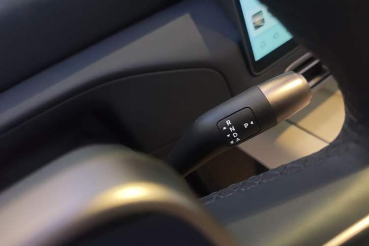 Used Li Auto MEGA 2025 Ultra Smart Refreshed Edition Gear Lever