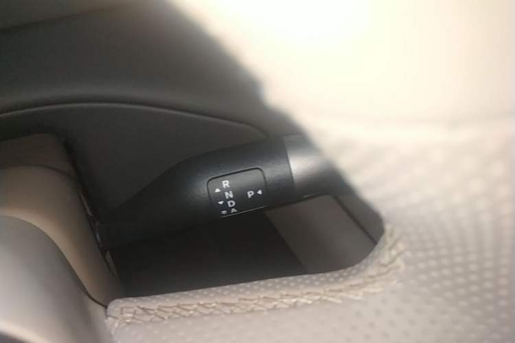 Used Li Auto MEGA 2025 Home Family Special Edition Gear Lever