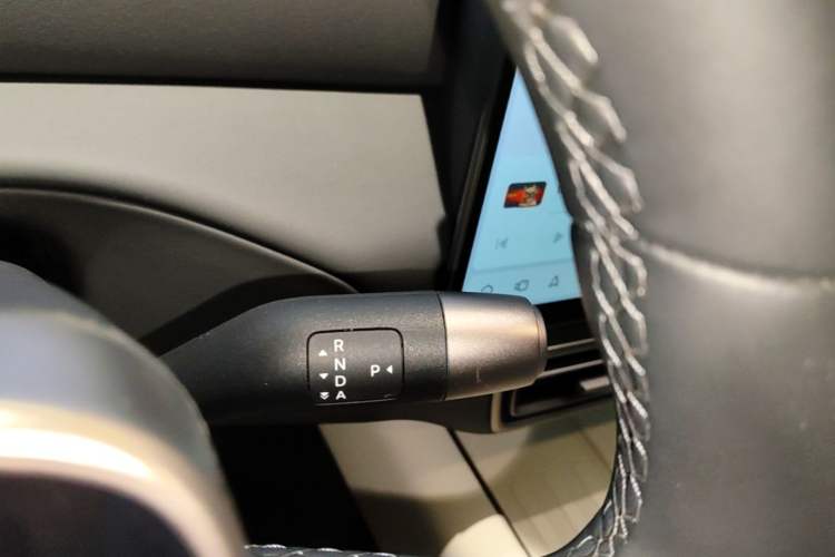 Used Li Auto MEGA 2025 Home Family Special Edition Gear Lever