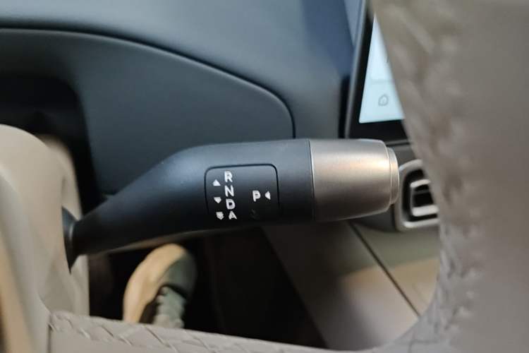 Used Li Auto MEGA 2025 Home Family Special Edition Gear Lever