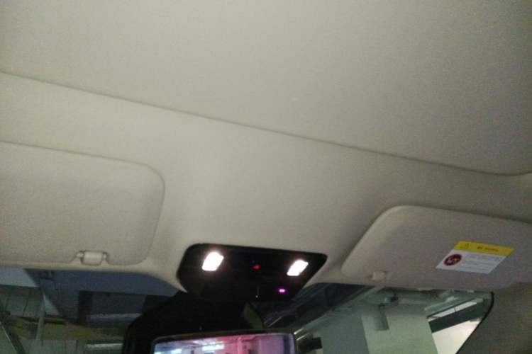Used Li Auto MEGA 2025 Home Family Special Edition Headliner