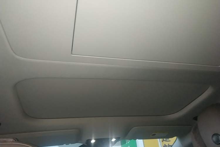 Used Li Auto MEGA 2025 Home Family Special Edition Headliner