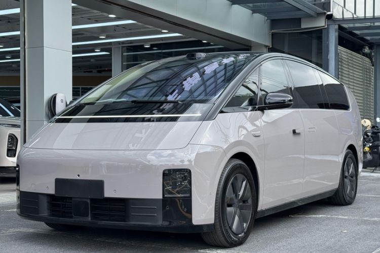 Used Li Auto MEGA 2025 Home Family Special Edition Guazi used car, China used car export, Used car for sale, Used cars, Cheapest cars for sale