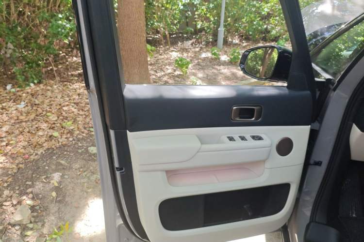 Used Li Auto MEGA 2025 Ultra Smart Refreshed Edition Left Front Door Interior
