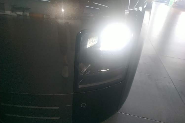 Used Li Auto MEGA 2025 Home Family Special Edition Left Front Headlight