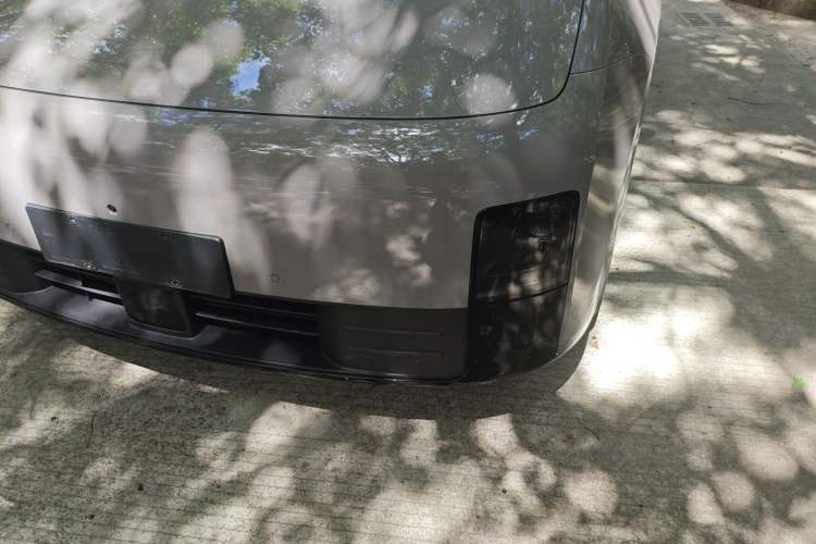 Used Li Auto MEGA 2025 Ultra Smart Refreshed Edition Left Front Headlight