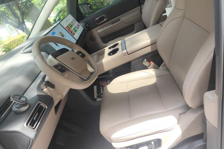 Used Li Auto MEGA 2025 Home Family Special Edition Left Front Seat