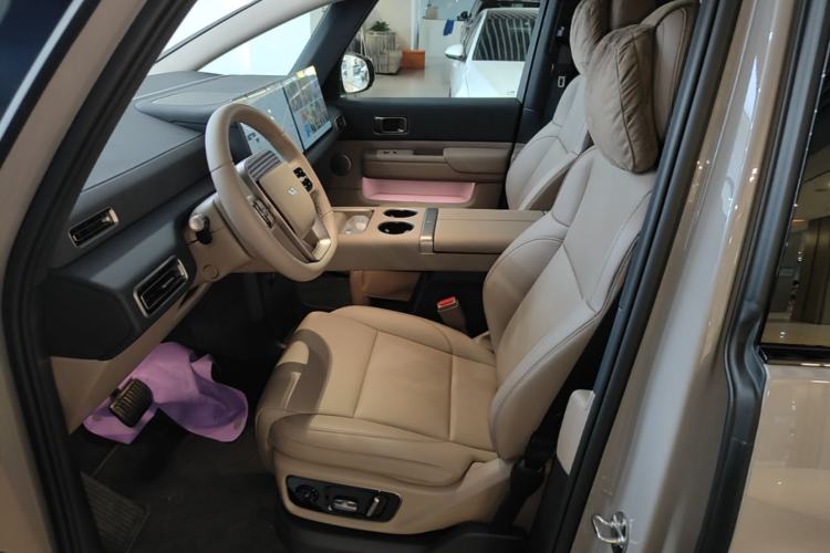 Used Li Auto MEGA 2025 Home Family Special Edition Left Front Seat