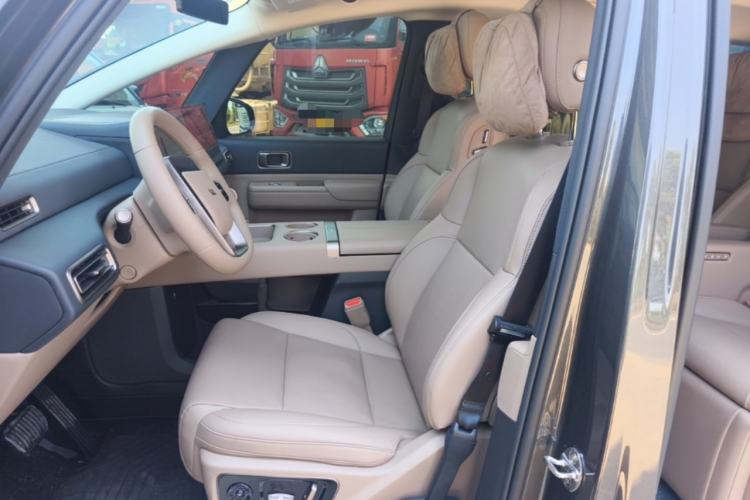 Used Li Auto MEGA 2025 Home Family Special Edition Left Front Seat