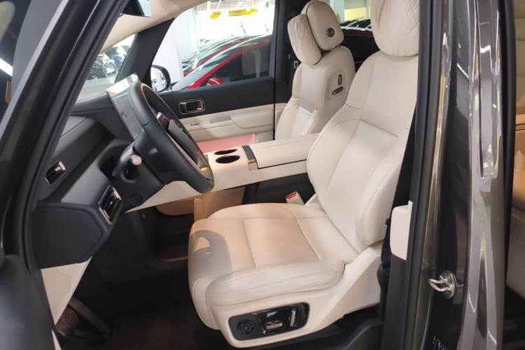 Used Li Auto MEGA 2025 Home Family Special Edition Left Front Seat