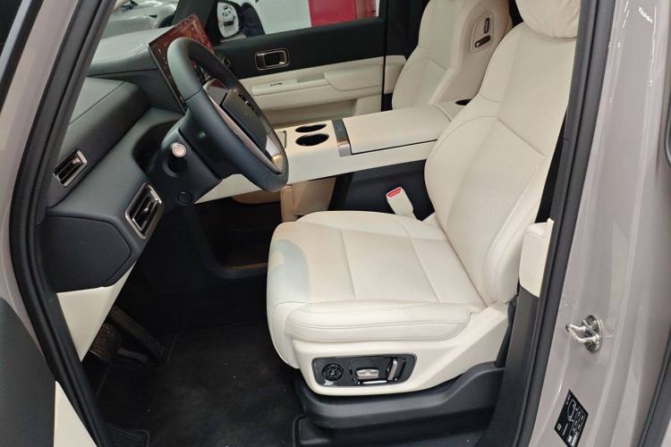 Used Li Auto MEGA 2025 Home Family Special Edition Left Front Seat