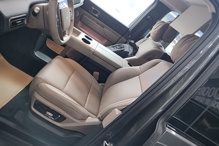 Used Li Auto MEGA 2025 Ultra Smart Refreshed Edition Left Front Seat