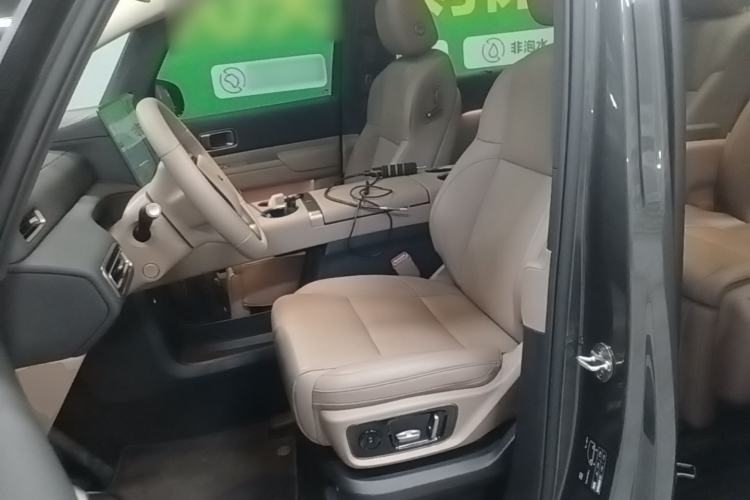 Used Li Auto MEGA 2025 Home Family Special Edition Left Front Seat