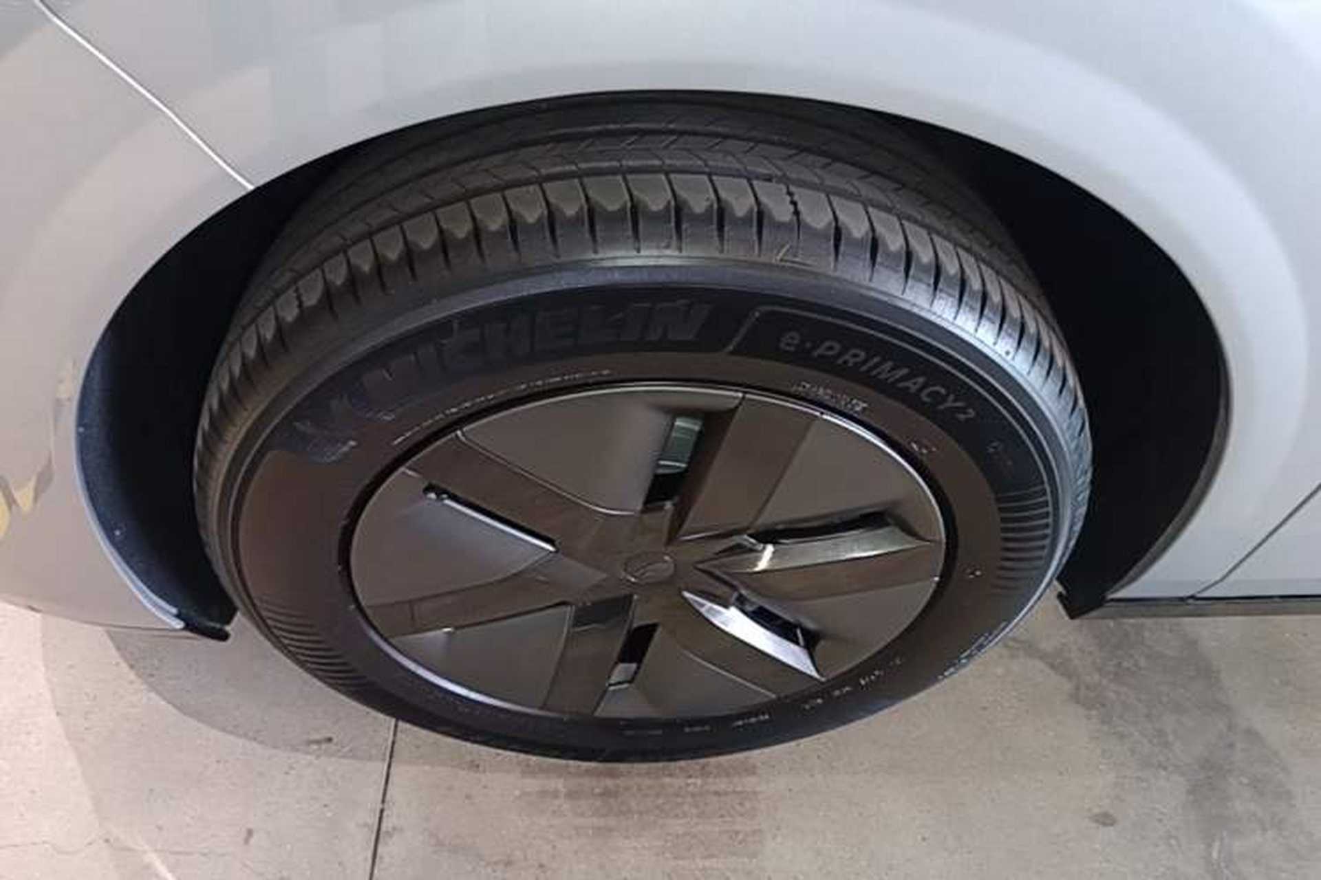 Used Li Auto MEGA 2025 Ultra Smart Refreshed Edition Left Front Wheel Hub