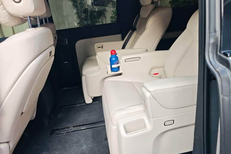 Used Li Auto MEGA 2025 Home Family Special Edition Left Rear Seat
