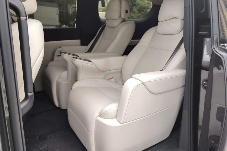 Used Li Auto MEGA 2025 Ultra Smart Refreshed Edition Left Rear Seat