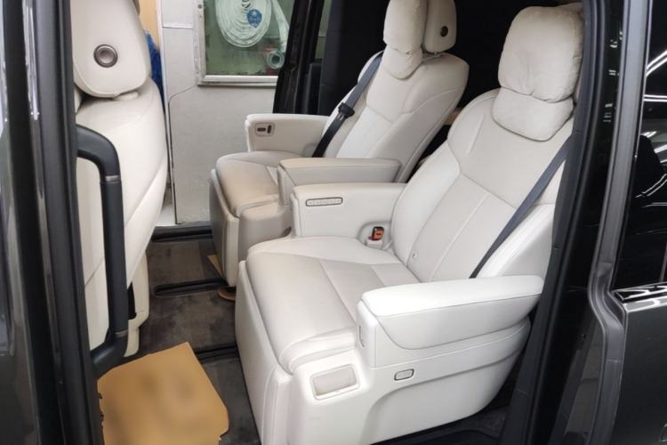 Used Li Auto MEGA 2025 Home Family Special Edition Left Rear Seat