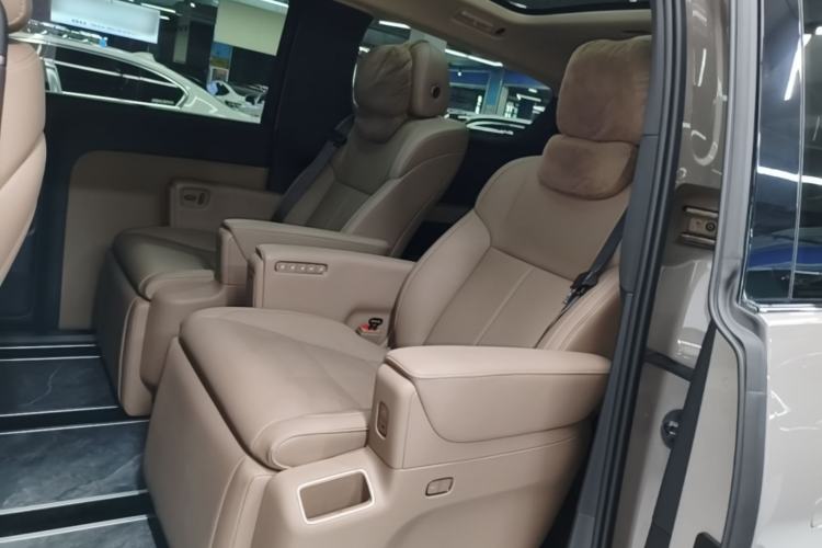 Used Li Auto MEGA 2025 Home Family Special Edition Left Rear Seat