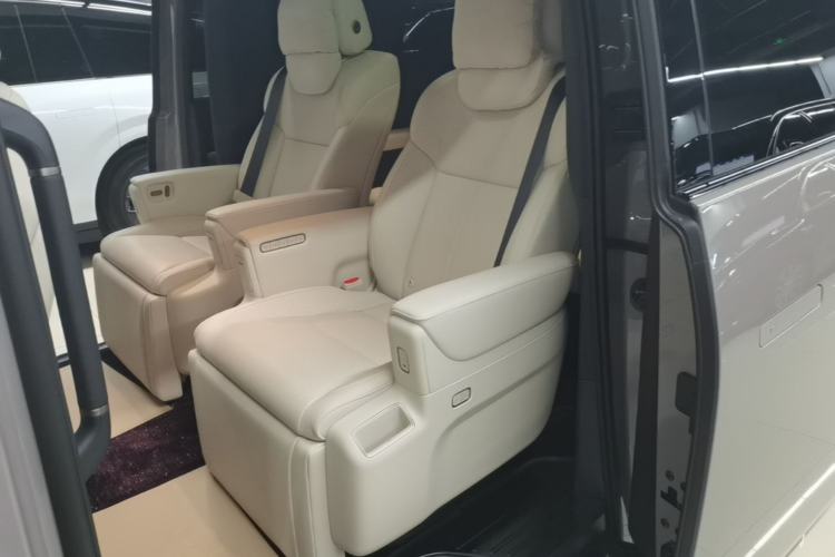 Used Li Auto MEGA 2025 Home Family Special Edition Left Rear Seat