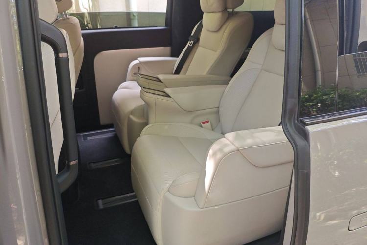 Used Li Auto MEGA 2025 Ultra Smart Refreshed Edition Left Rear Seat