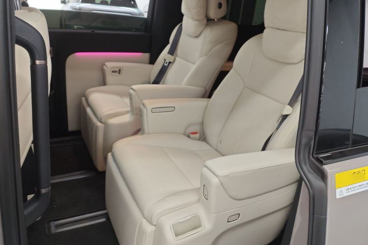 Used Li Auto MEGA 2025 Home Family Special Edition Left Rear Seat
