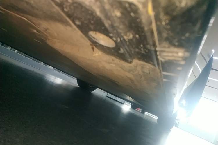 Used Li Auto MEGA 2025 Home Family Special Edition Left Side Sill