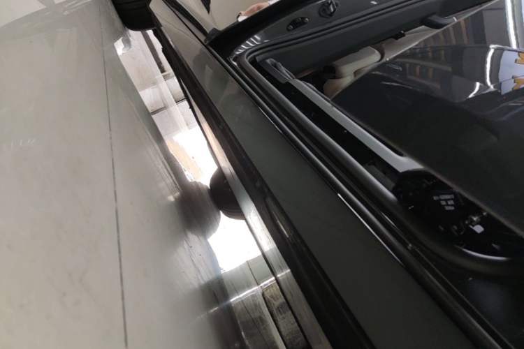 Used Li Auto MEGA 2025 Home Family Special Edition Left Side Sill