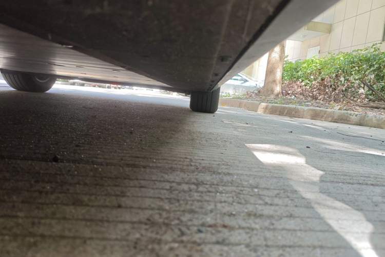 Used Li Auto MEGA 2025 Ultra Smart Refreshed Edition Left Side Sill