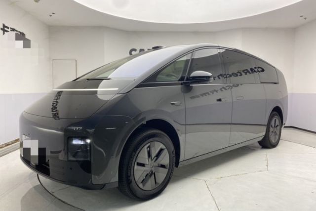 Used Li Auto MEGA 2025 Home Family Special Edition