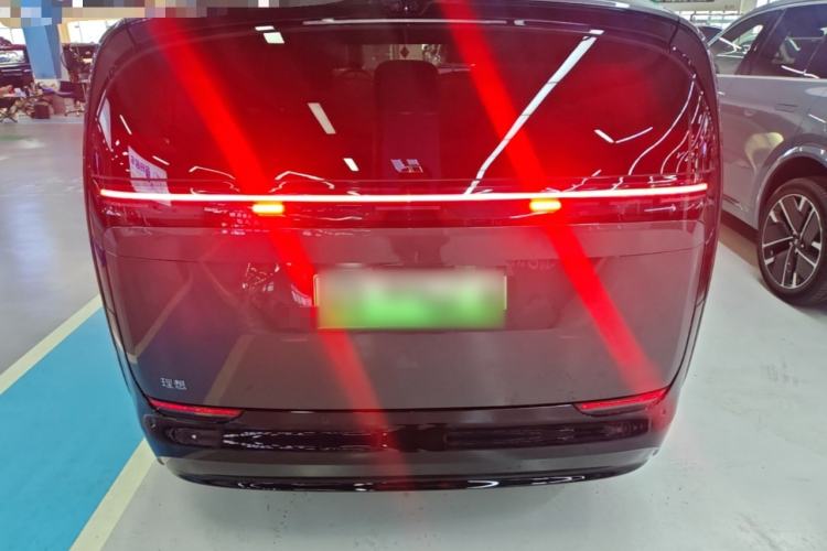 Used Li Auto MEGA 2025 Home Family Special Edition Rear