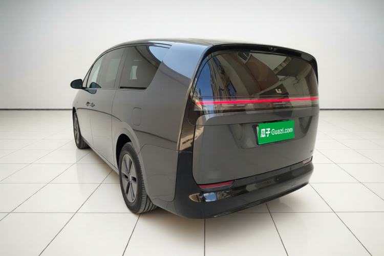 Used Li Auto MEGA 2025 Home Family Special Edition Rear Left 45 Deg