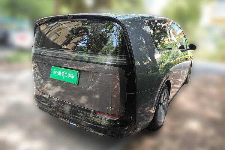 Used Li Auto MEGA 2025 Home Family Special Edition Rear Right 45 Deg
