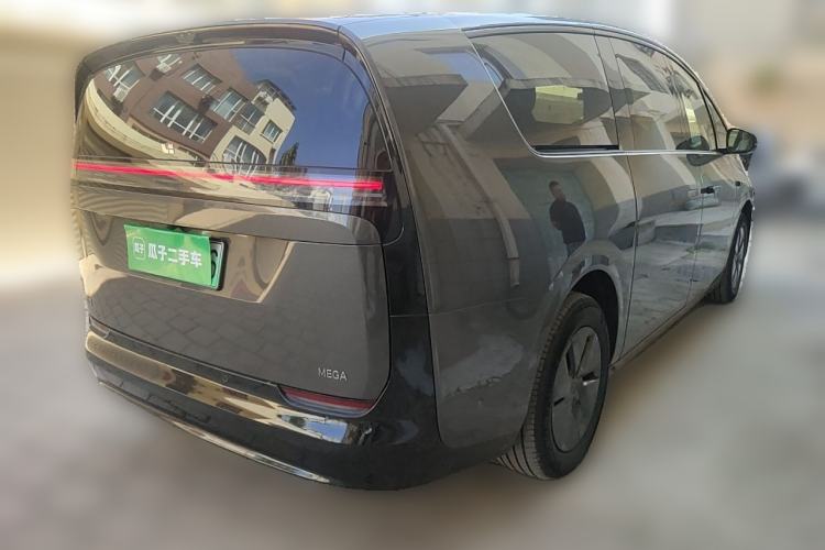 Used Li Auto MEGA 2025 Home Family Special Edition Rear Right 45 Deg